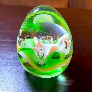 Art Glass Egg Shaped Paperweight Green & White with Controlled Bubbles